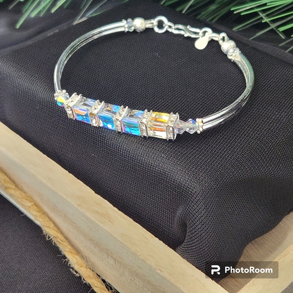 925 Silver & Austrian Crystal Bangle Bracelet - Picture 6 of 7